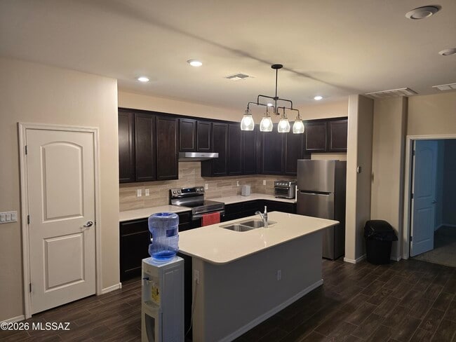 Building Photo - 6151 S Antrim Loop