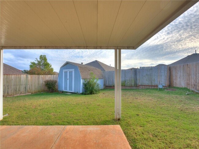 Foto del edificio - 1004 SW 127th Pl