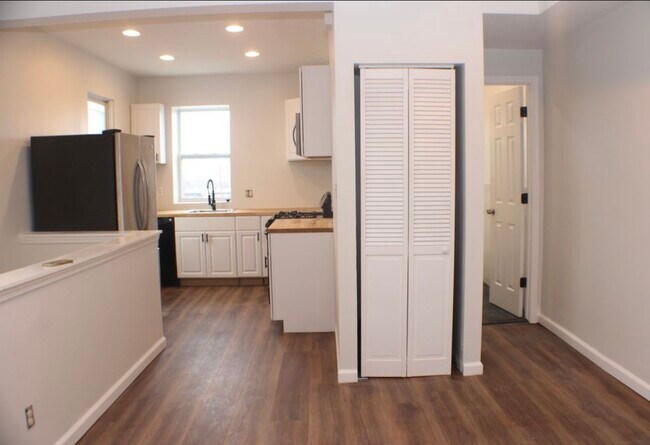 Foto del edificio - 1901 Griffis Ave