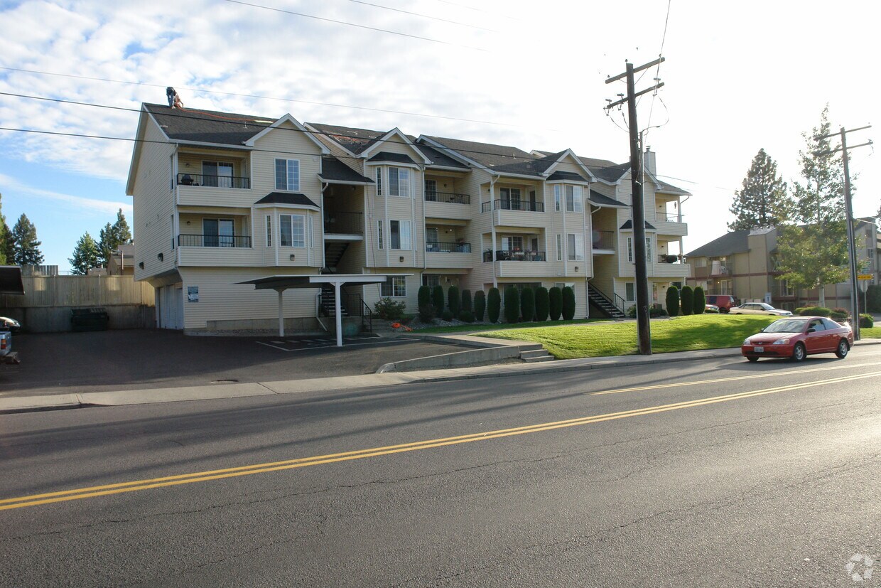 Building Photo - 8618 N Mayfair St