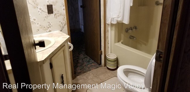 Foto del edificio - 3 br, 2 bath House - 3922 N 1400 E