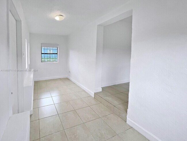 Foto del edificio - 5408 SW 21st St