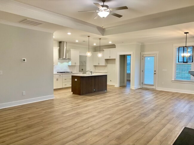 Building Photo - 403 Plumblee Ln