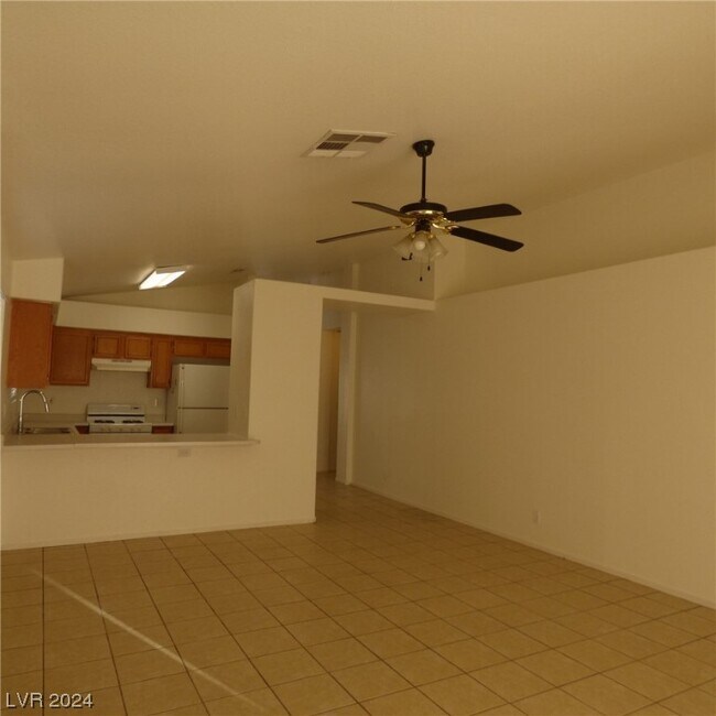 Foto del edificio - 3931 McGregor Way