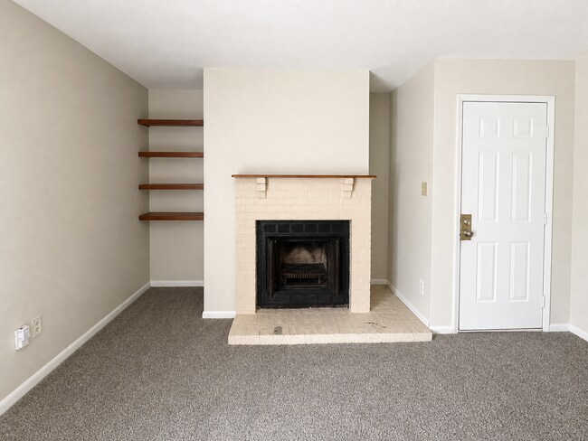 Building Photo - 4909 Cotton Row NW