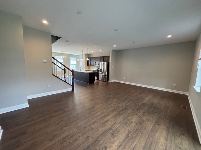 Building Photo - Beautiful Townhome in Cannonsburg!