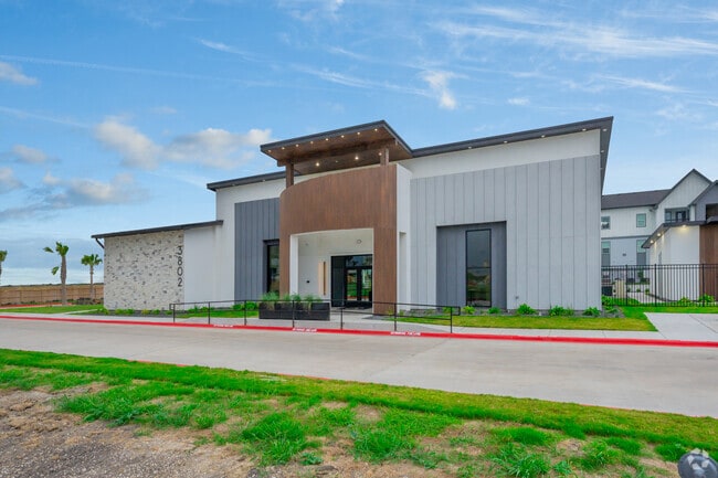 Azali Heights - Apartments in Corpus Christi, TX | Apartments.com