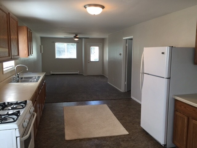 Foto del edificio - 4450 Windsor Rd