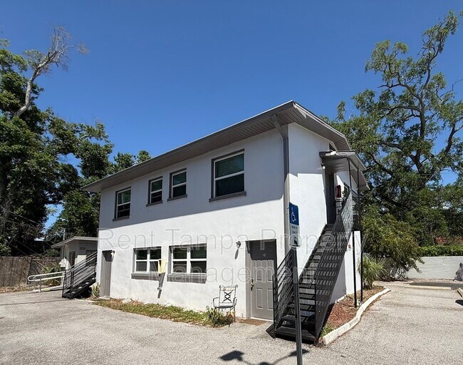 Foto del edificio - 2475 18th Ave S
