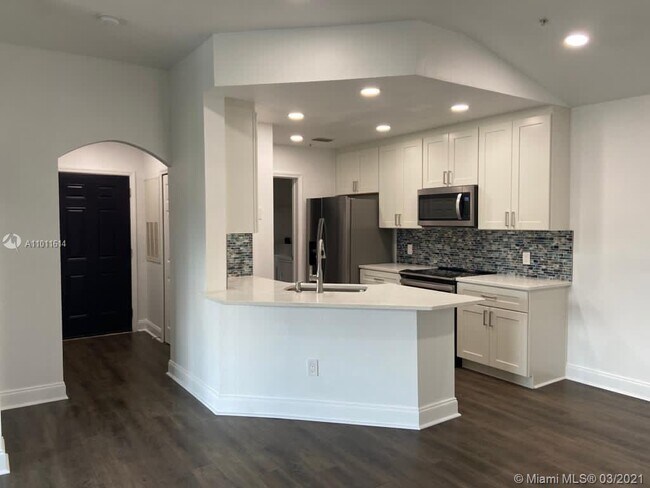 Building Photo - 6584 Swissco Dr