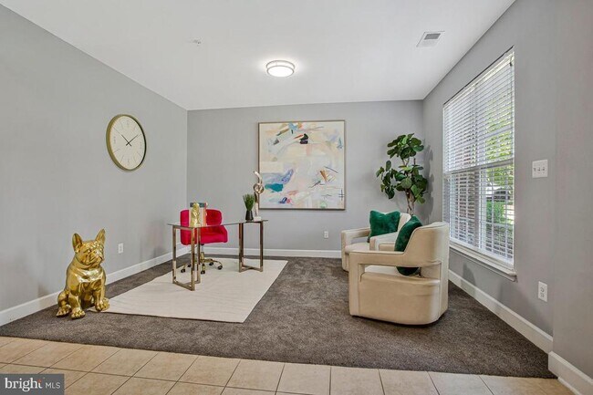 Building Photo - 505 Jurgensen Pl