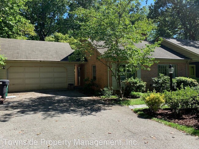 Building Photo - 4 br, 2.5 bath House - 504 Forest Hill Dr.
