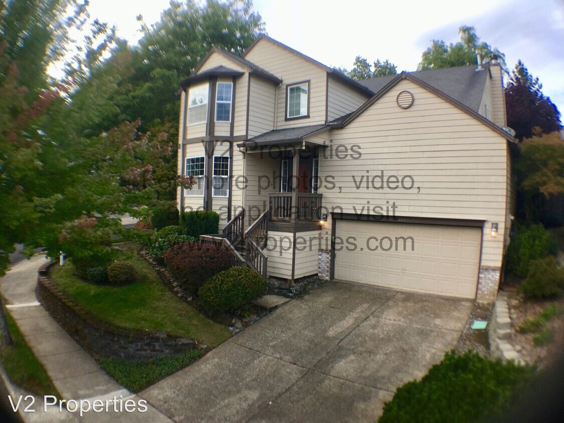 4 br, 3 bath House 14857 SE Stanhope Rd House Rental in Clackamas