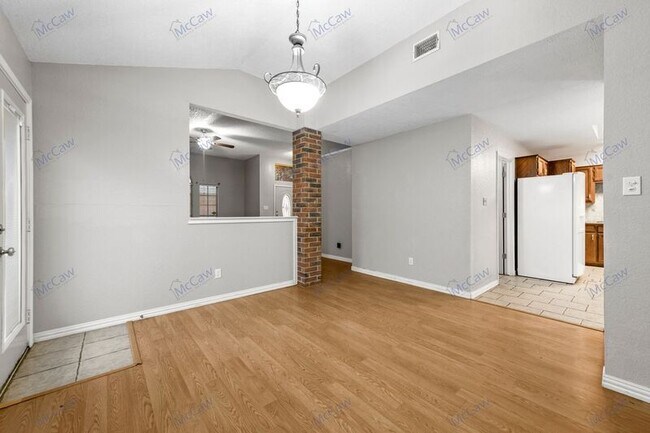 Building Photo - 7924 Flowertree Ct