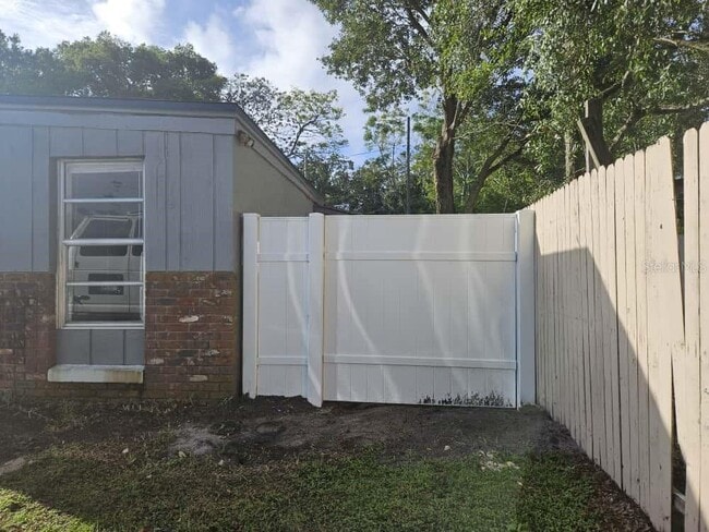 Building Photo - 7406 Nolton Way