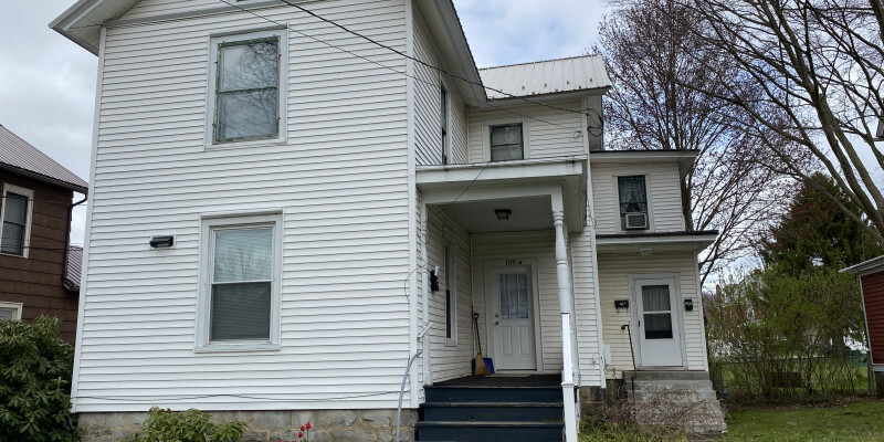 Primary Photo - 109 Wayne St