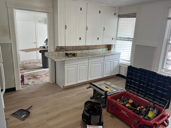 Building Photo - 86 Cottage St