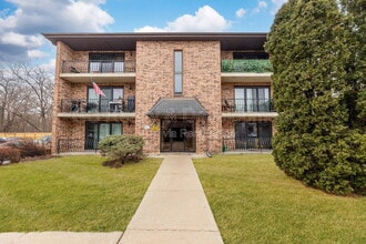 Building Photo - 14810 Kenton Ave