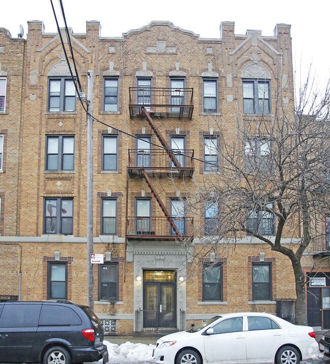 Primary Photo - 110 Avenue C