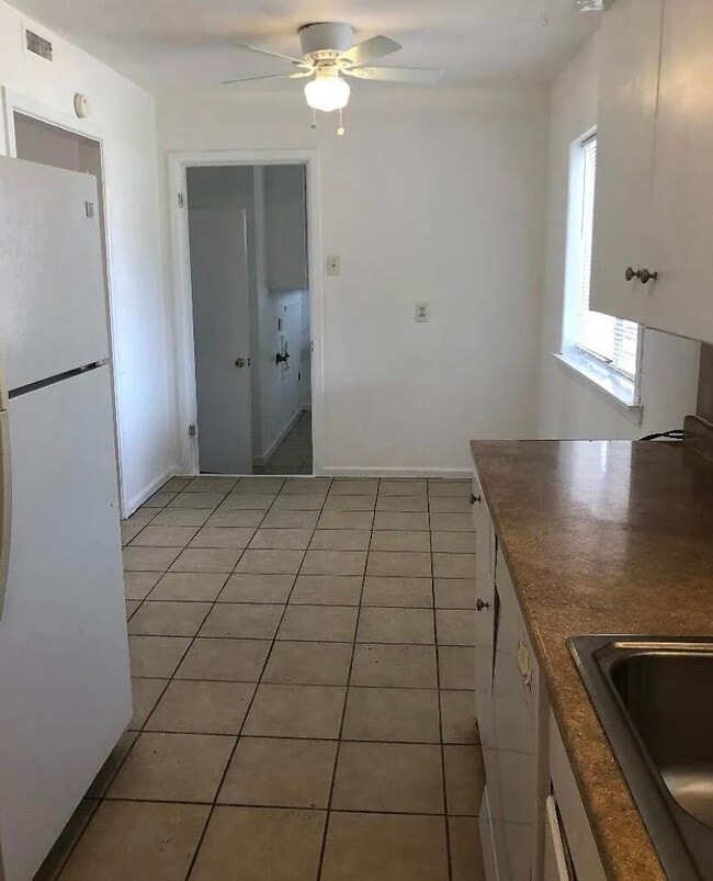 Building Photo - 2516 44th St