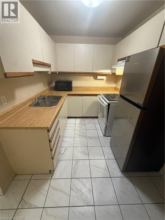 Photo du bâtiment - 448 Hwy 8