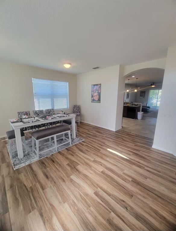 Foto del edificio - 811 Krenson Woods Ln