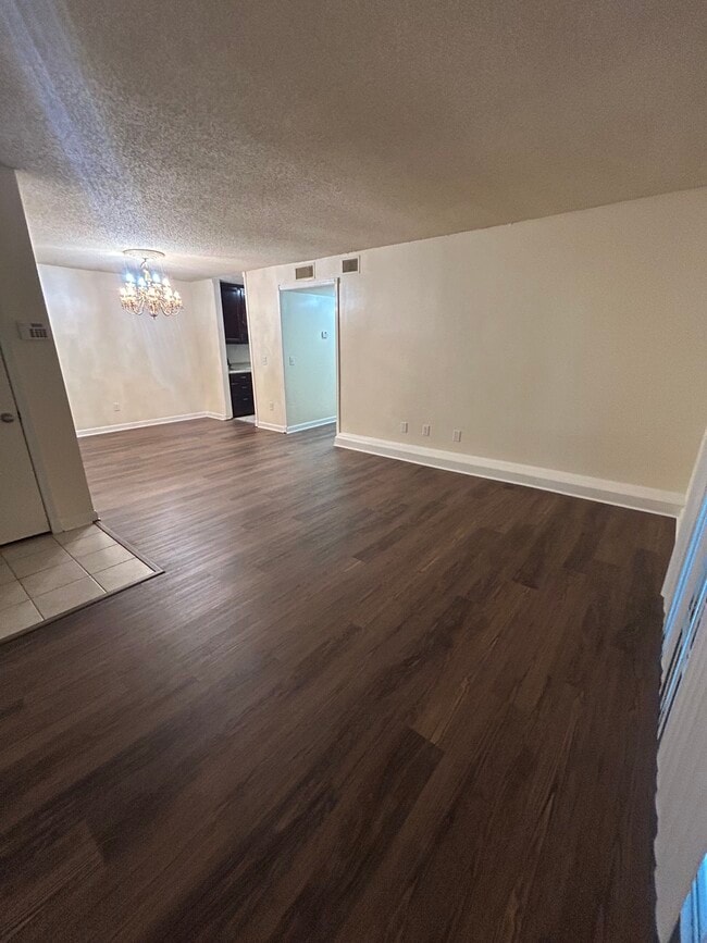 01_Living Room - 1208 Bush River Rd