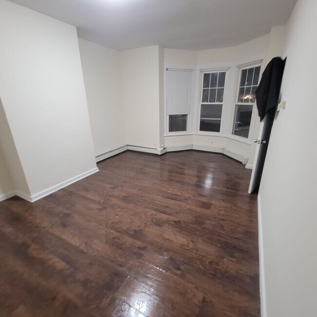 78 Wakeman Ave Newark, NJ 07104 Alquileres en Newark, NJ