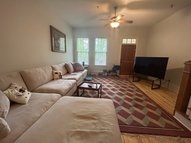 Foto del edificio - 81 Charter Oak Dr