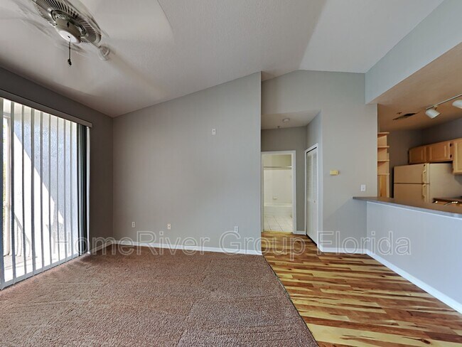Foto del edificio - 5709 Legacy Crescent Pl