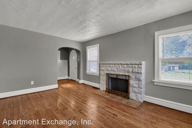 Building Photo - 2 br, 1 bath House - 7741 How Ave