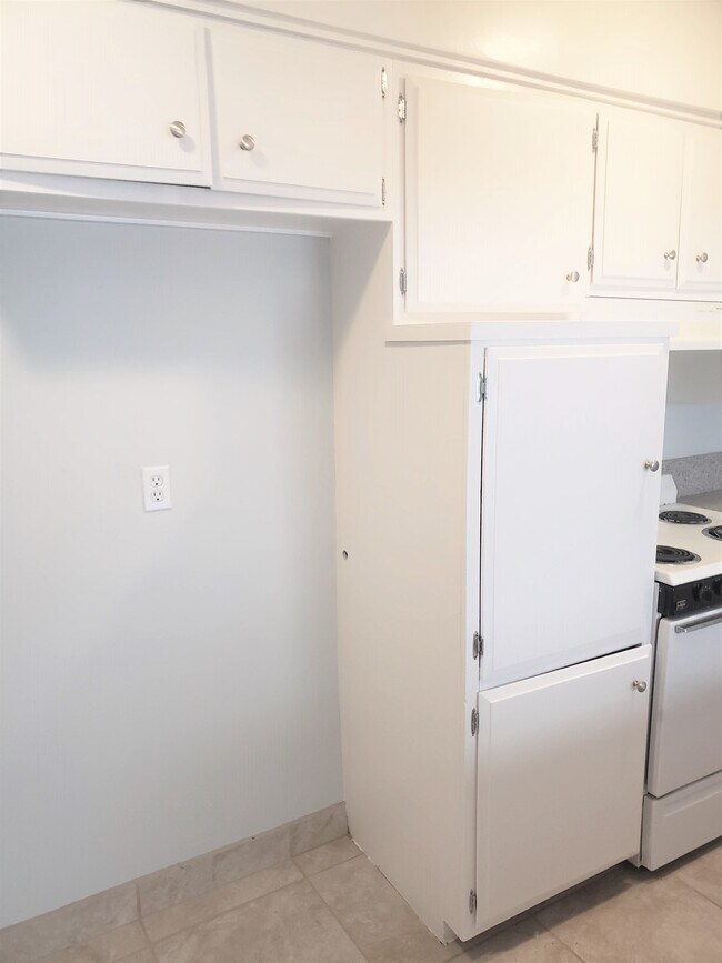 Foto del edificio - 985 N Park Cir