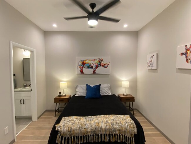 Bedroom - 2602 Huntingdon Ave