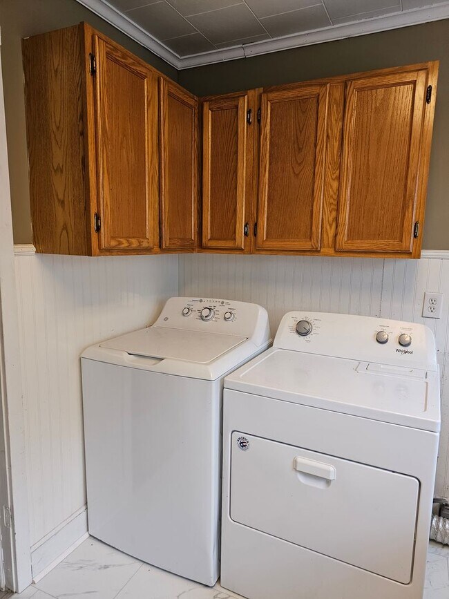 Foto del edificio - Charming 2 Bedroom Apartment located Minutes Outside of Downtown Sanford