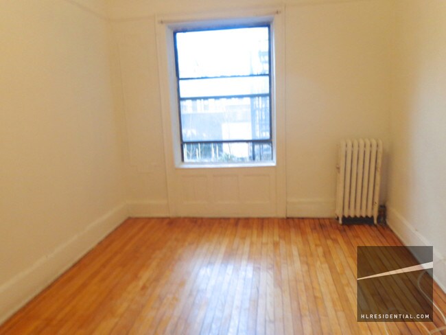 Building Photo - 96 Sterling Pl