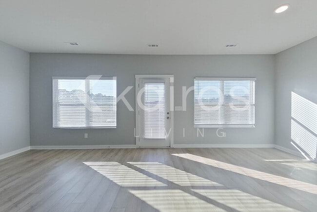 Foto del edificio - 6107 Stonewater Ct