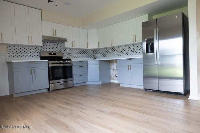 Foto del edificio - 52 Creek Rd