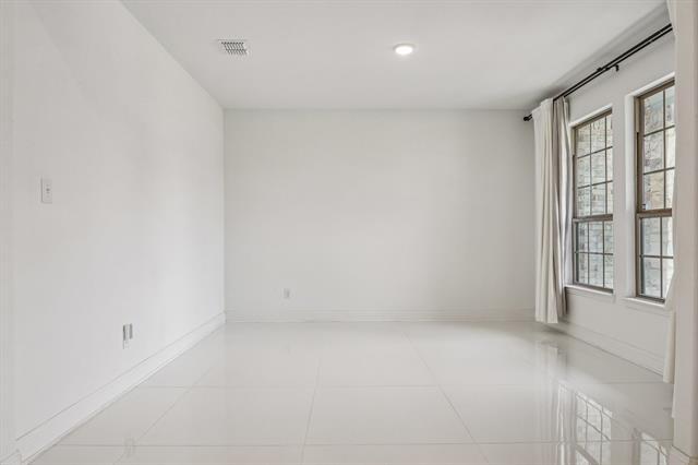 Foto del edificio - 329 Magnolia St