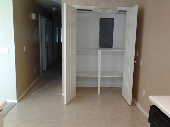 Building Photo - 545 Kirkland Ln