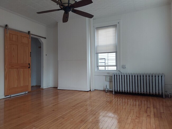 Building Photo - 225 Palisade Ave