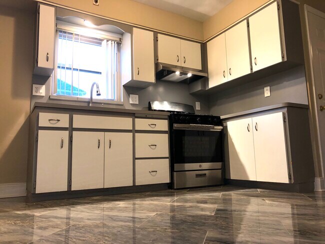Foto del edificio - 131 Shaler Ave