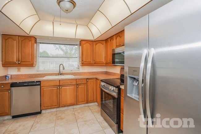 Foto del edificio - 6338 21st St N