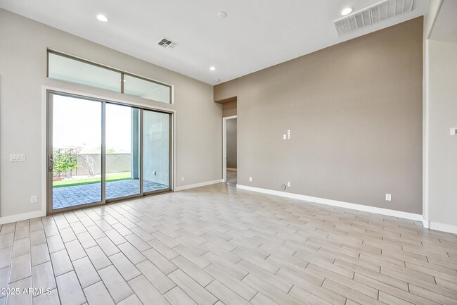 Building Photo - 5193 N 207th Dr