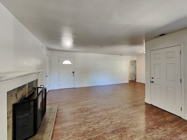 Building Photo - 8158 Lichen Dr