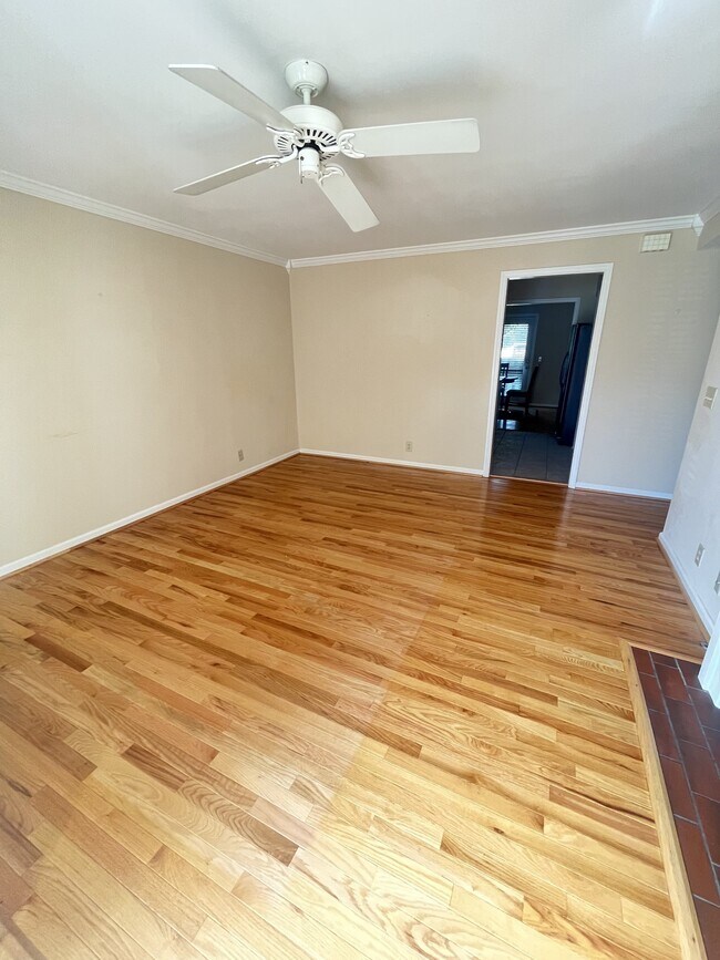 Foto del edificio - 202 Cottage Pl