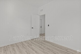 Building Photo - 6030 Lacota Ave