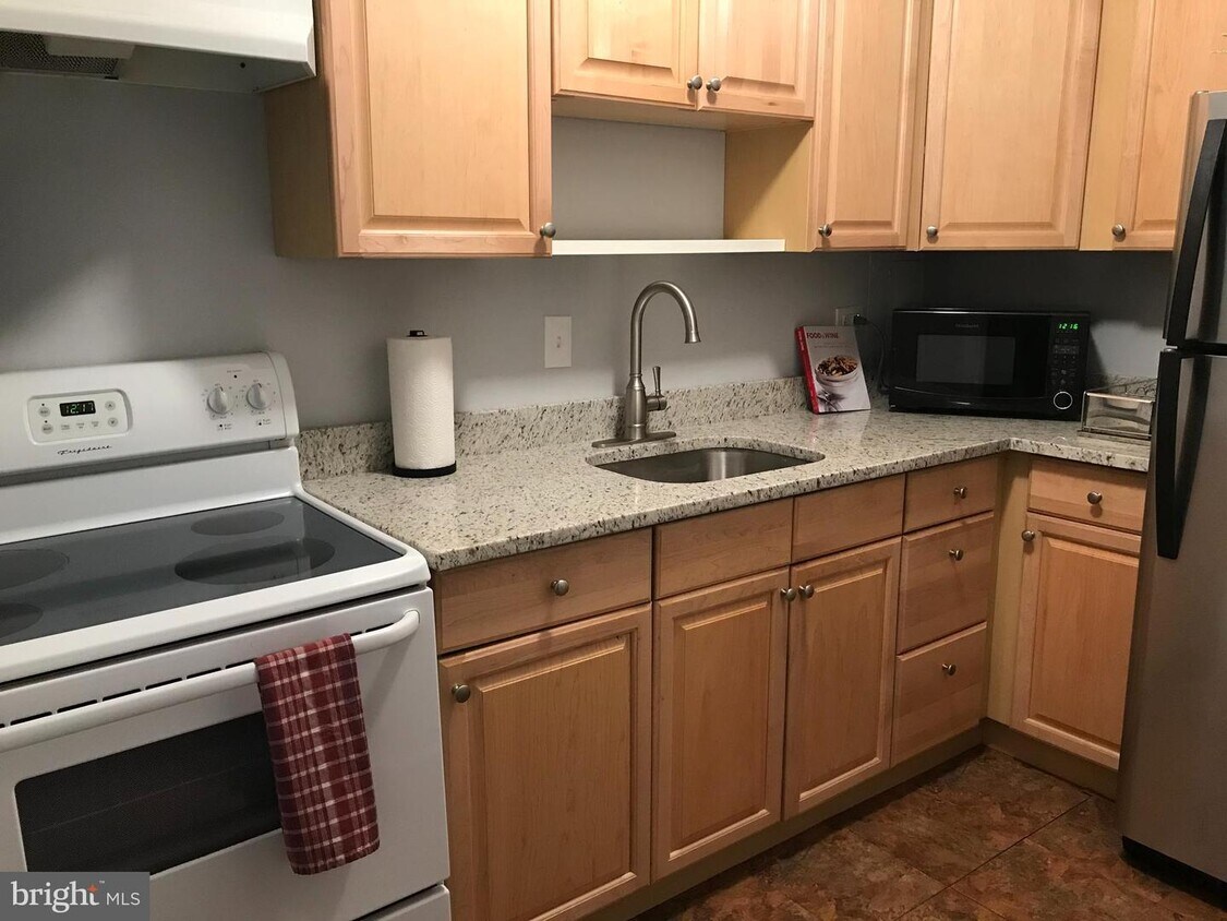 1311 Delaware Ave SW Unit S147, Washington, DC 20024 Room for Rent in
