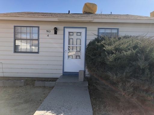 Foto principal - 913 W Oak St