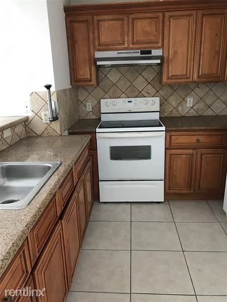Foto principal - 1529 NW 1st St