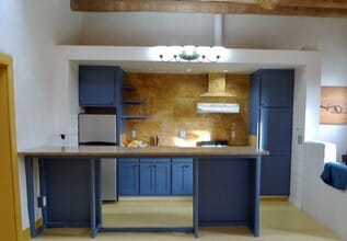 Building Photo - 573 W San Francisco St